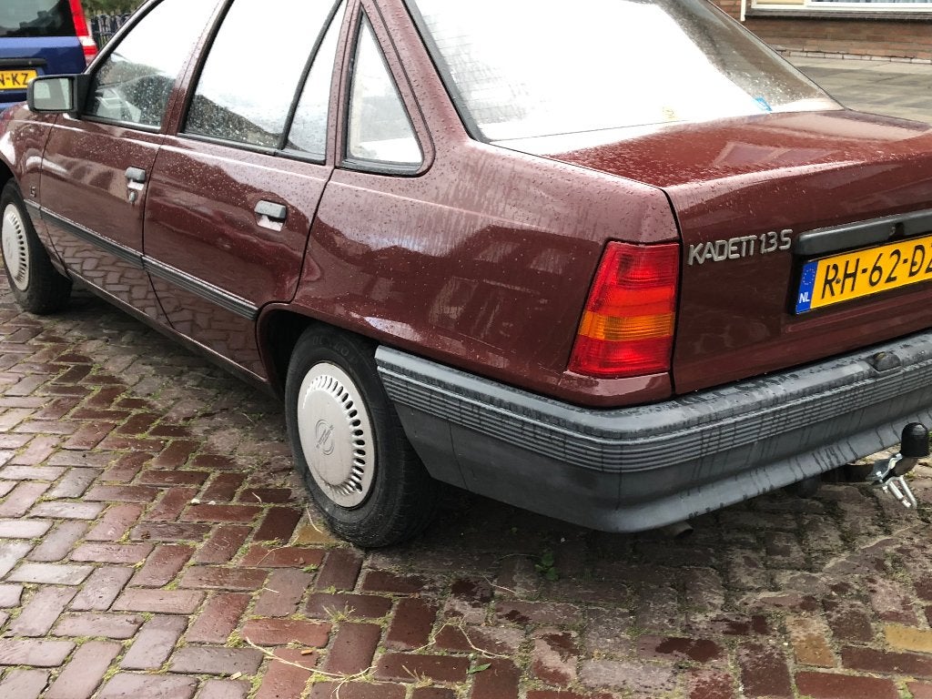 Opel kadett E 1.3 s sedan, foto 5