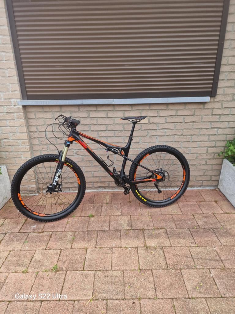Vtt enduro kTM carbon