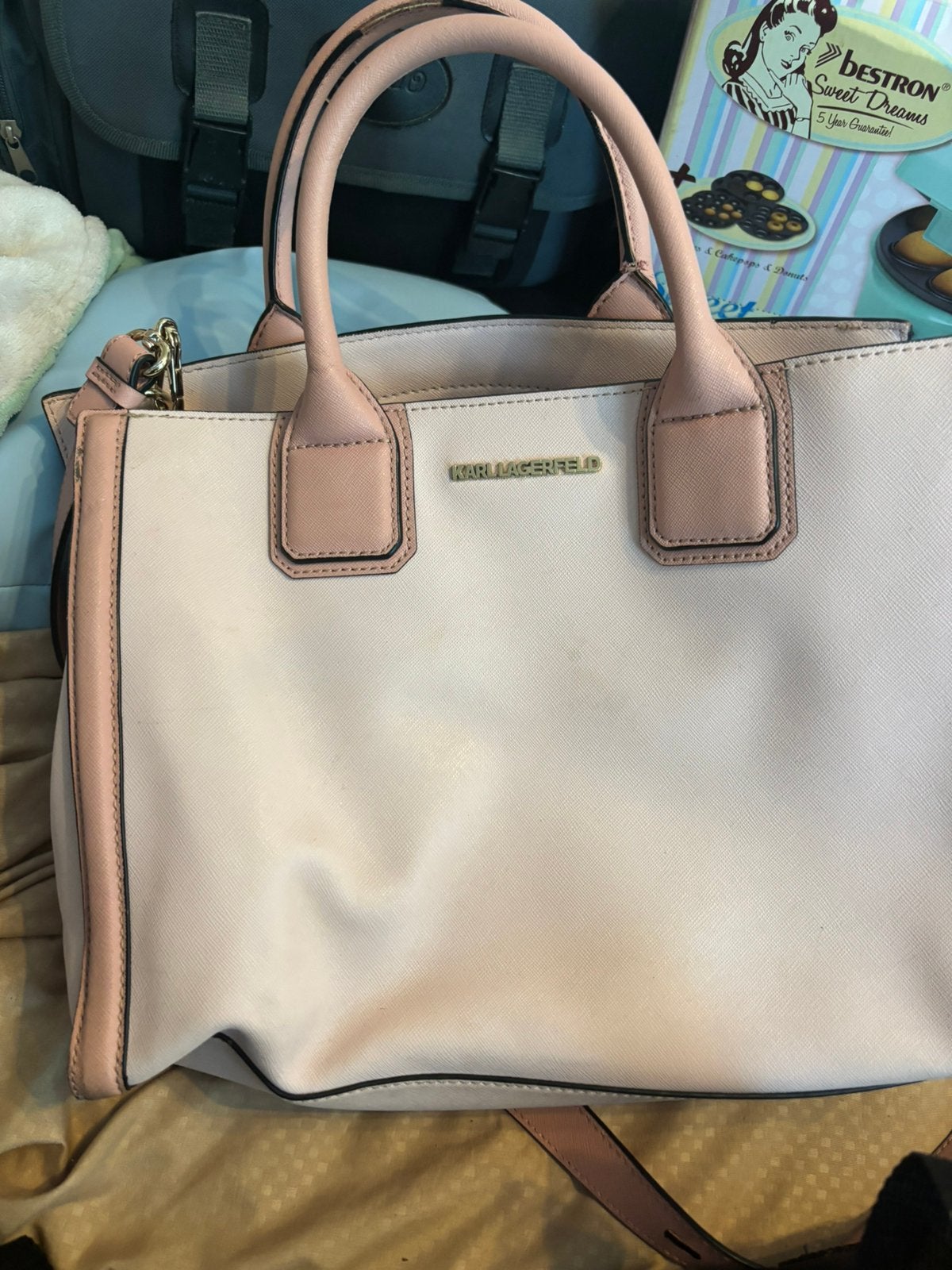Handtas karl lagerfeld, Handtassen en Accessoires, Tassen | Damestassen, Ophalen, Zo goed als nieuw, Handtas