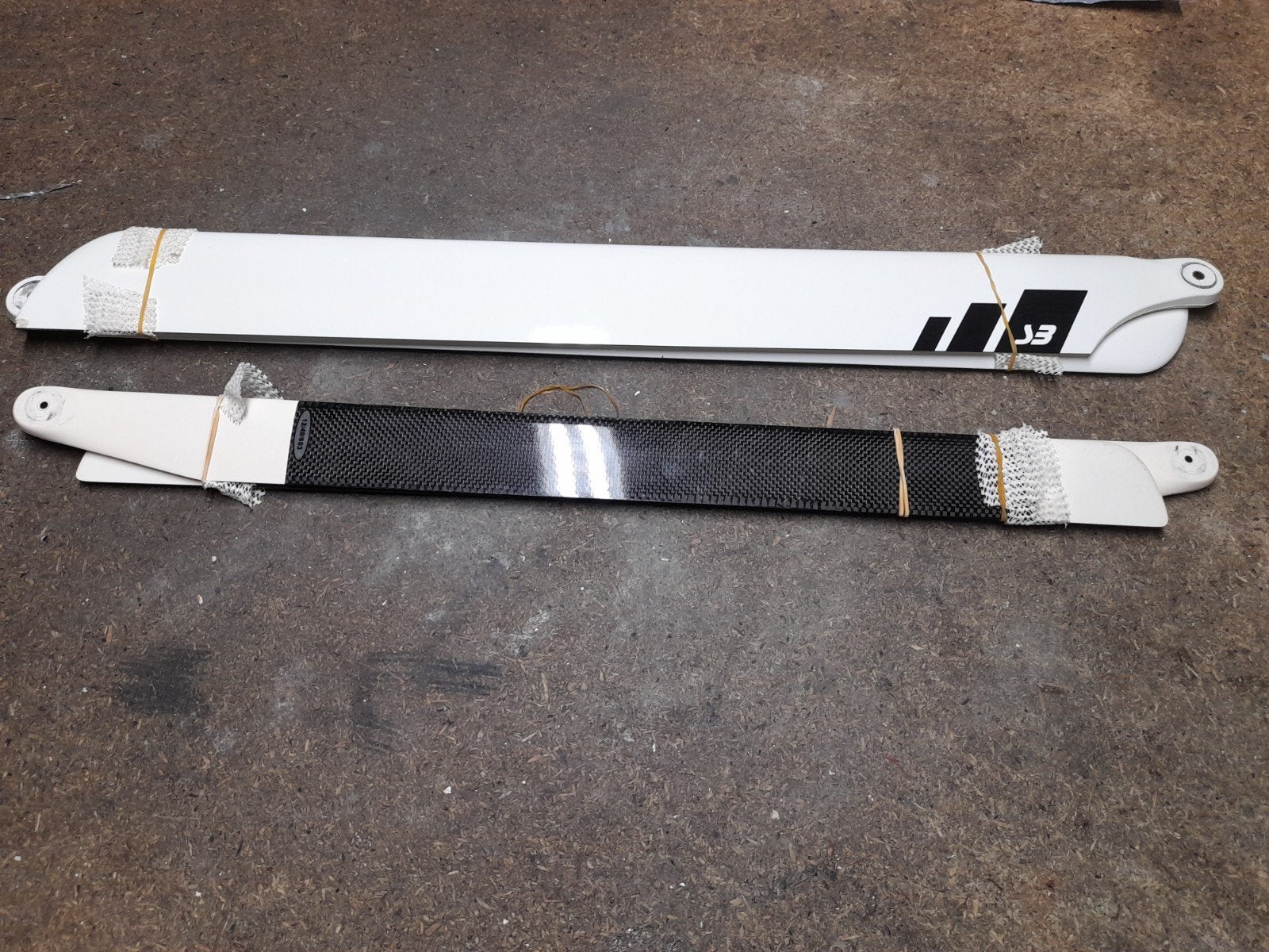 Te koop pallen Mah en spinblade, Enlèvement, Utilisé, Hélicoptère