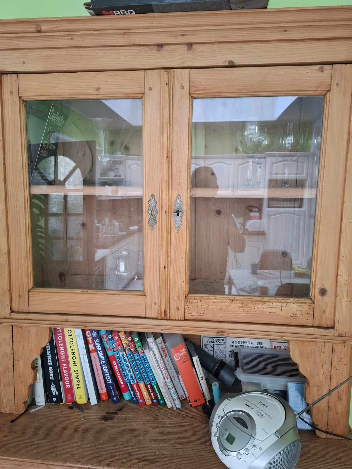 vitrinekast, Huis en Inrichting, Ophalen, Gebruikt, 100 tot 150 cm, Met lade(s)