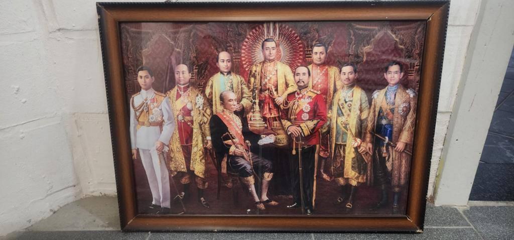 Thaise koning, Enlèvement ou Envoi