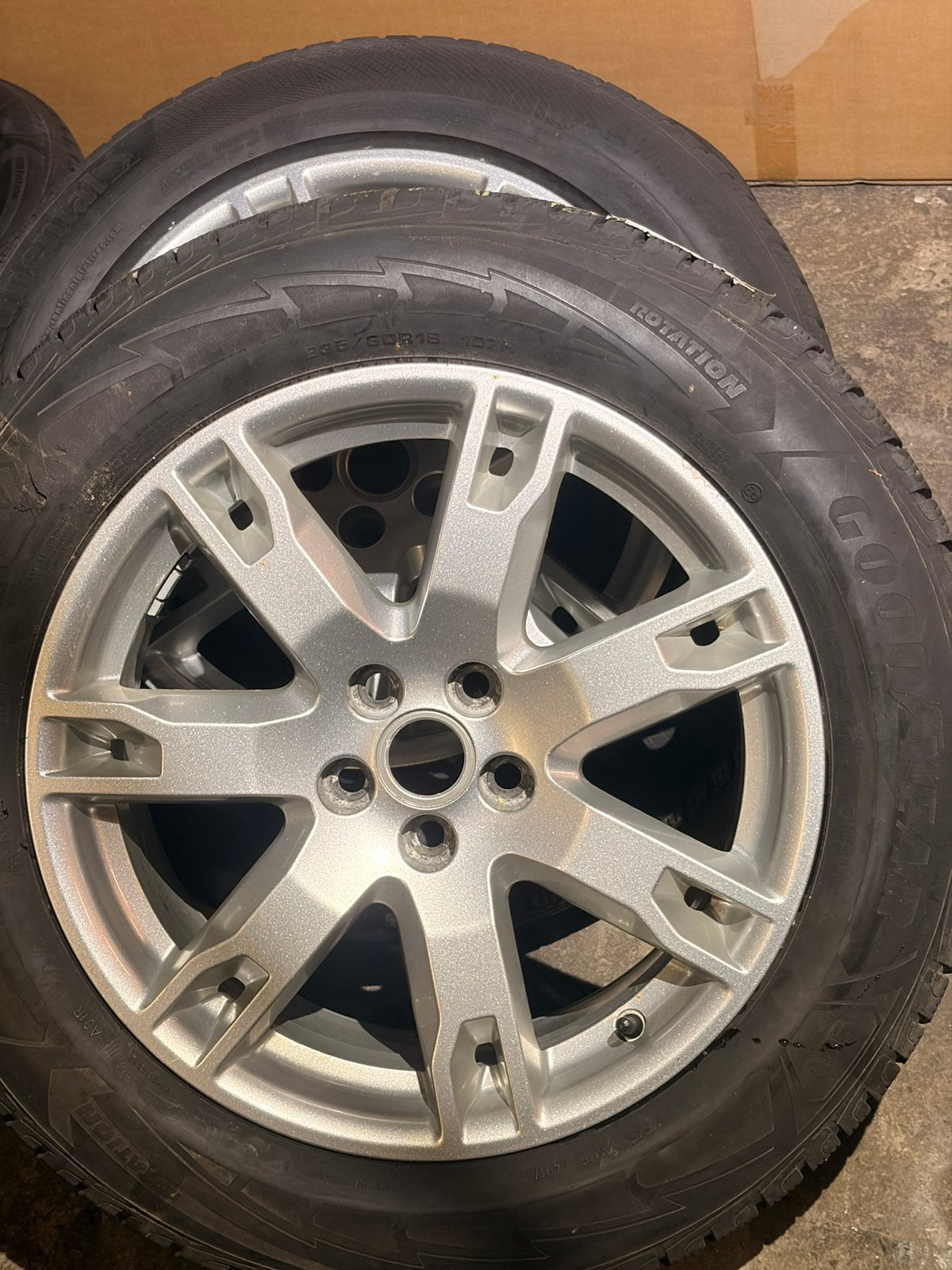 4 jantes avec pneus d'hiver Land Rover 5x108, Enlèvement, Pneus hiver, Jante(s)