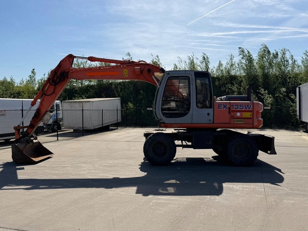 Fiat Hitachi EX135W (année de construction 1999), Excavatrice
