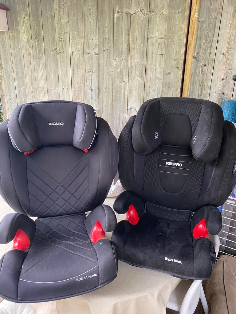 2 degelijke autostoelen met aansluiting muziek, Autogordel of Isofix, Gebruikt, 9 t/m 36 kg, Verstelbare rugleuning