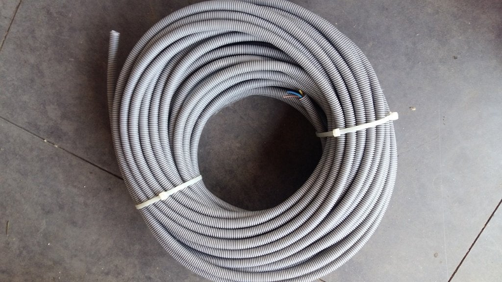 90 m de TUBOFLEX - 3 G 2,5 mm2, Doe-het-zelf en Bouw, Elektriciteit en Kabels, Ophalen, Nieuw, Draka, Kabel of Snoer