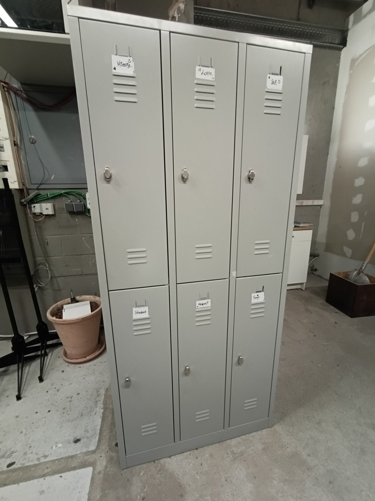 locker kast, Huis en Inrichting, Ophalen, Zo goed als nieuw