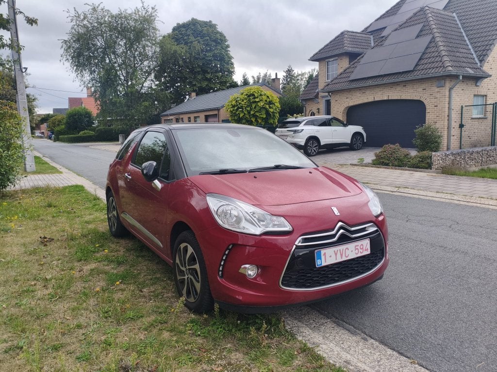Citroën DS3 1.2VTI so Chic, 1199 cc, Leder en Stof, 5 zetels, Particulier
