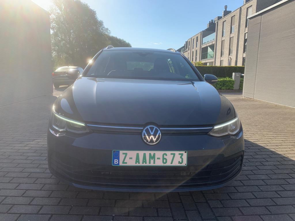 VW Golf 8 1.0 E Tsi Life 1 Automatique, Autos, Volkswagen, Argent ou Gris, Achat, Euro 6, Entreprise