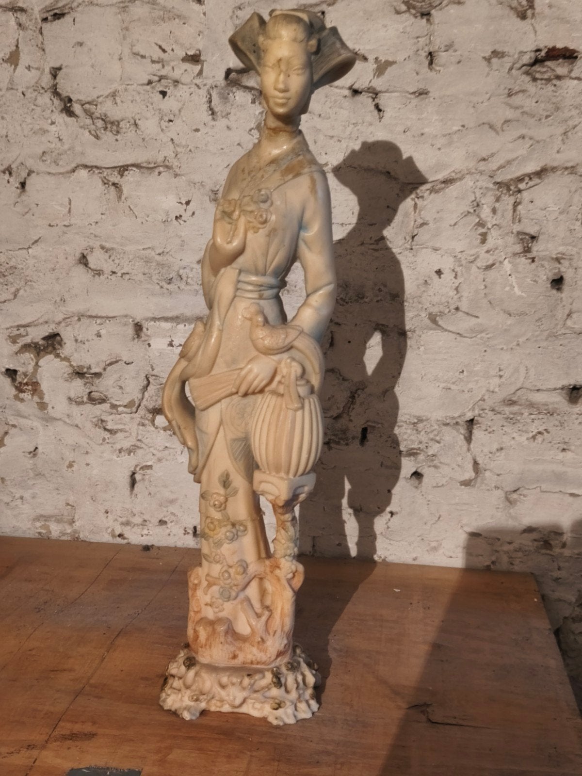 Statuette Chinoise, Enlèvement