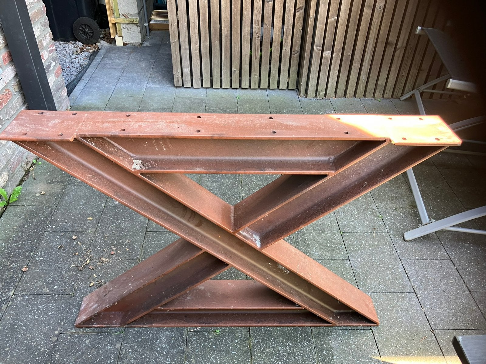 Onderstel voor (buiten)tafel ijzer roestkleur 0,70h x 0,90b, Ophalen, Zo goed als nieuw, Metaal