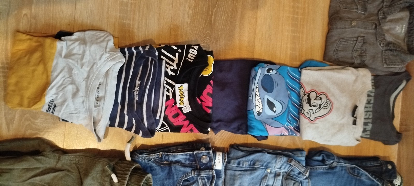 vêtements d enfant 5 6 ans30€ et 7 8 ans 40€, Enlèvement