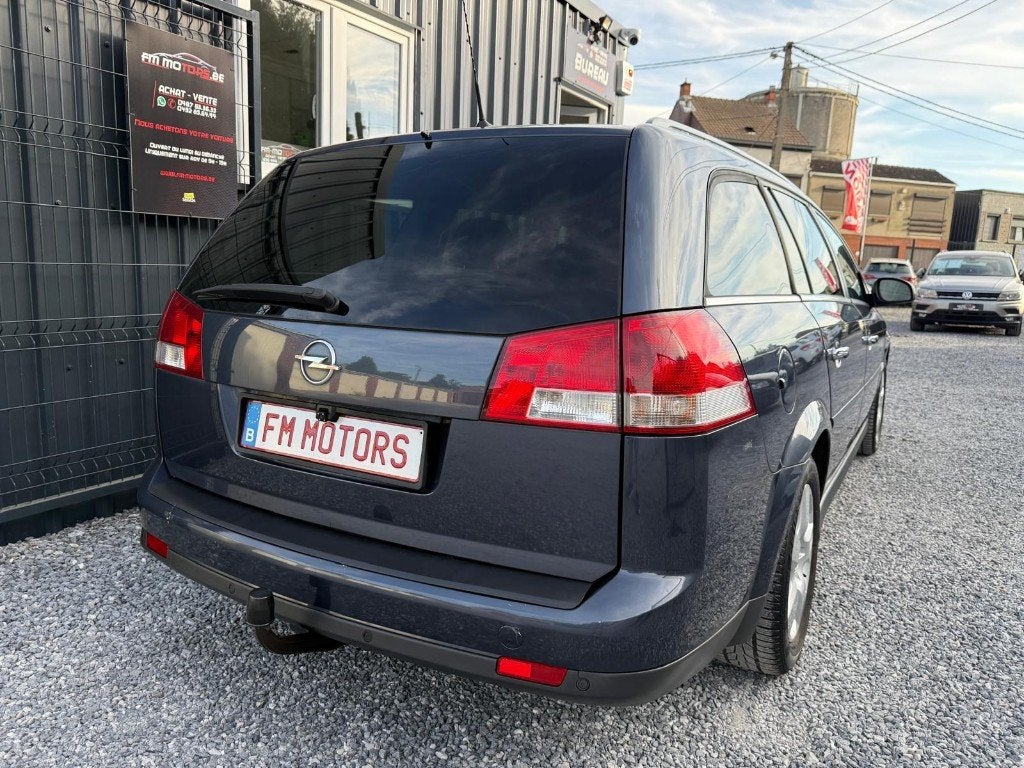 Opel Vectra 1.9 CDTi / Full Option / GPS / Entretien + CT OK, Voorwielaandrijving, 4 cilinders, Navigatiesysteem, Vectra