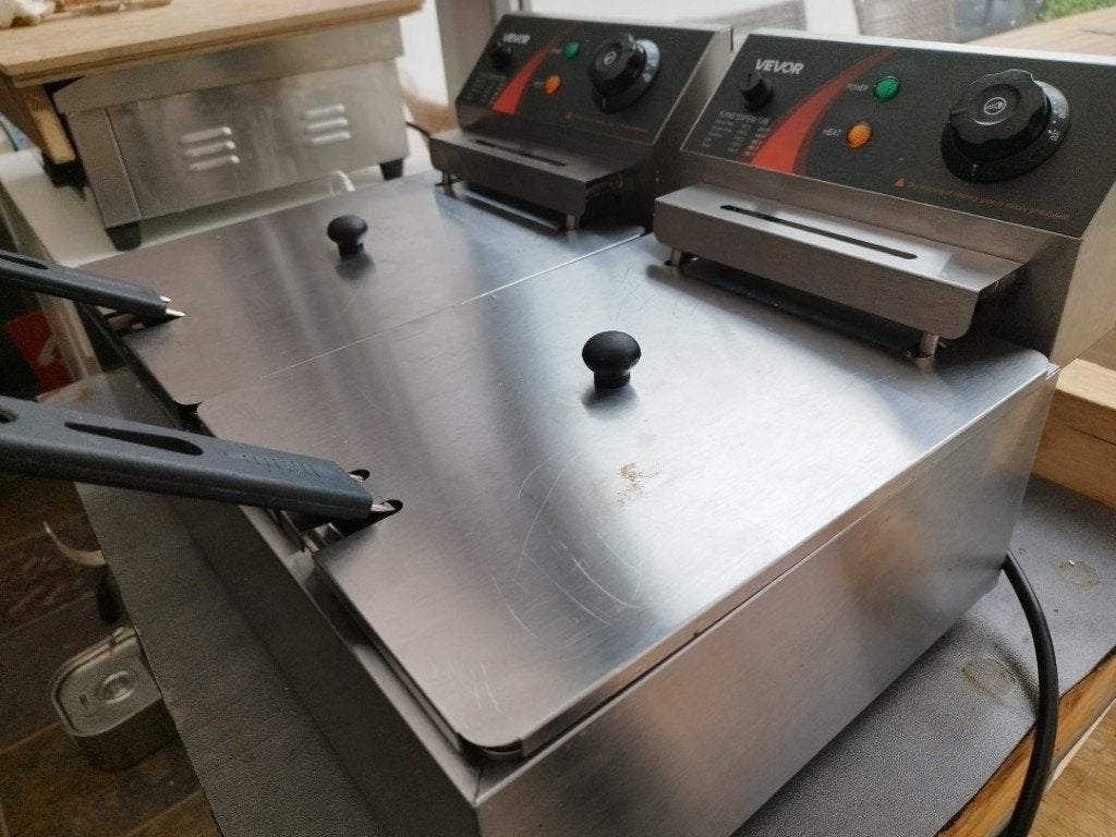semi pro dubbele Friteuse, 4 liter of meer, Ophalen, Zo goed als nieuw, Duo-friteuse