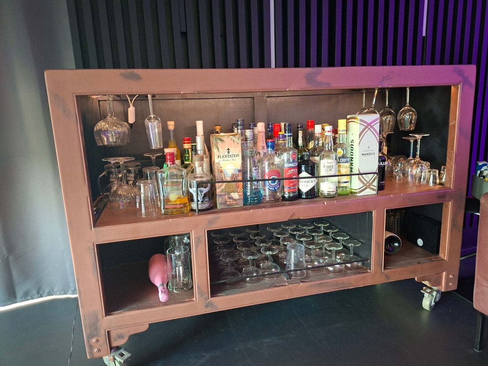 houten barkast met ledverlichting, Huis en Inrichting, Ophalen