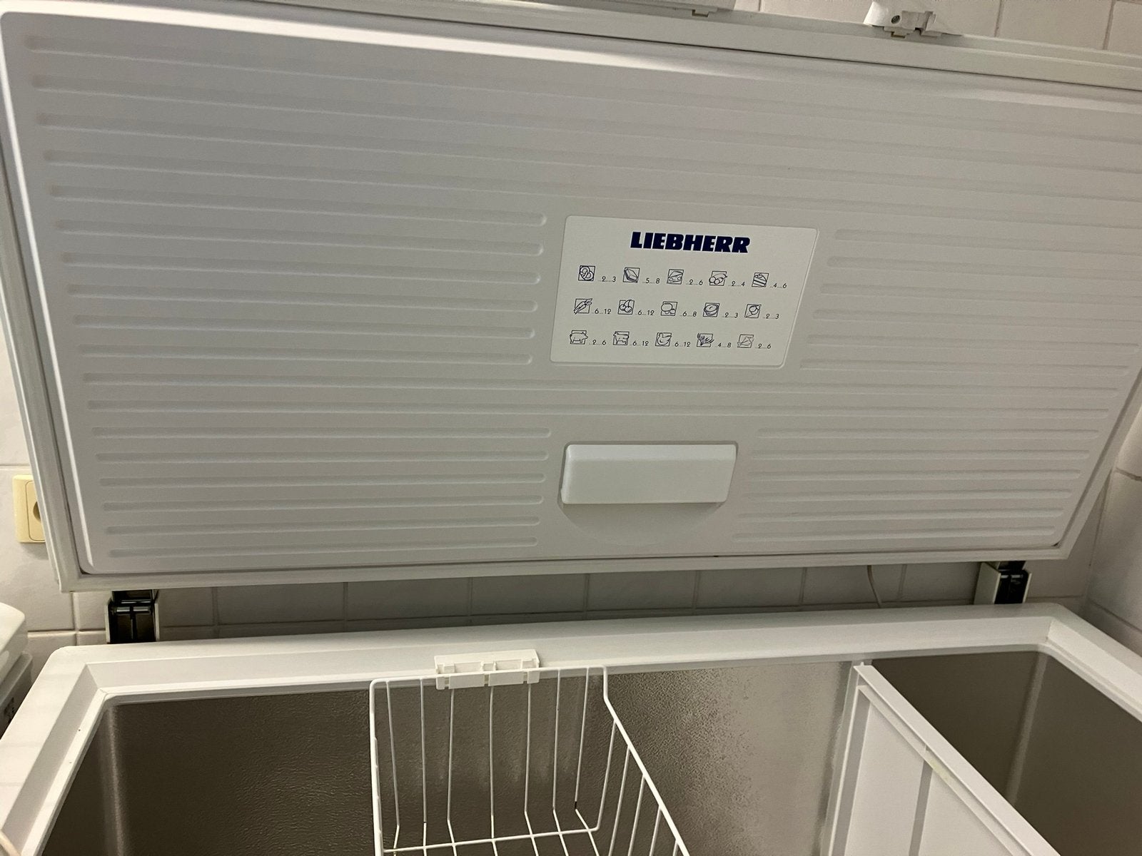 Diepvries kist liebherr, Elektronische apparatuur, Vrieskist, Gebruikt, Energieklasse A of zuiniger, Ophalen