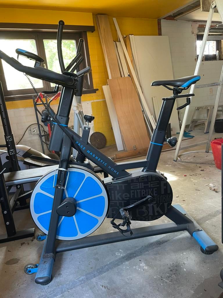 Spinningfiets, Ophalen, Zo goed als nieuw, Spinningfiets