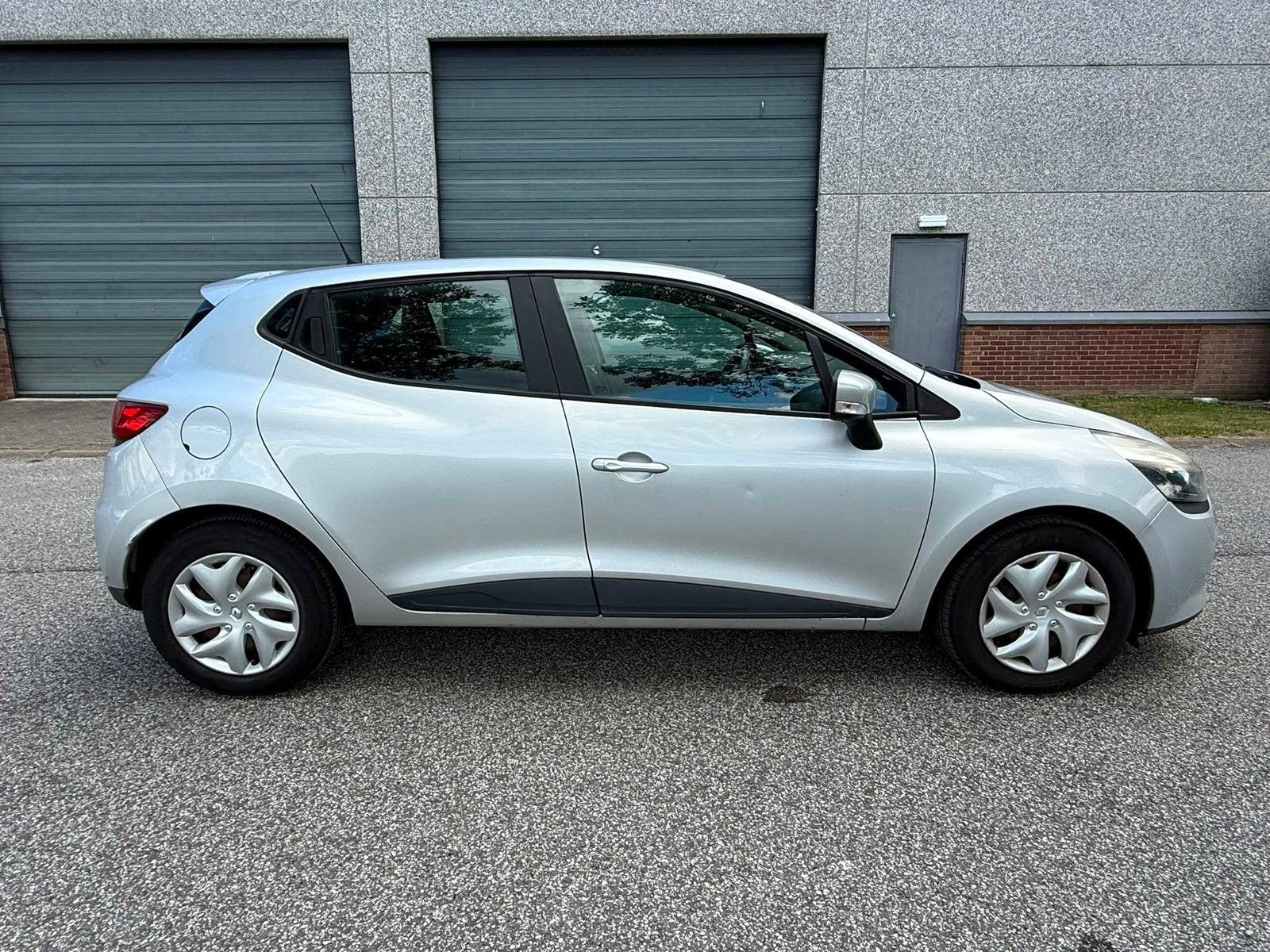 Renault clio 1.2 benzine 92000 km 09/2013, Auto's, Euro 5, 5 deurs, Particulier, 55 kW