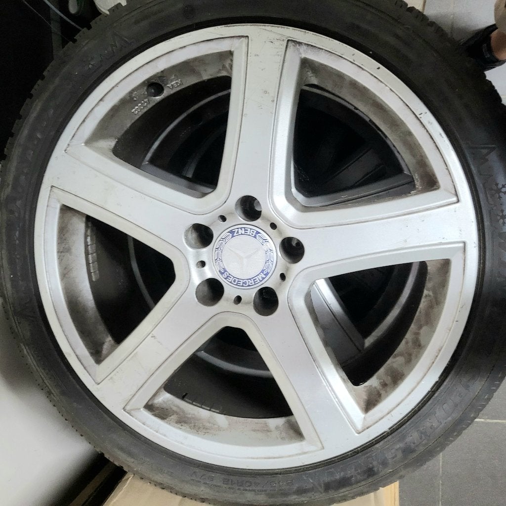 Dunlop Winterbanden 245/40 R18 97V met Mercedes velgen, Autos : Pièces & Accessoires, Véhicule de tourisme, 18 pouces, Enlèvement