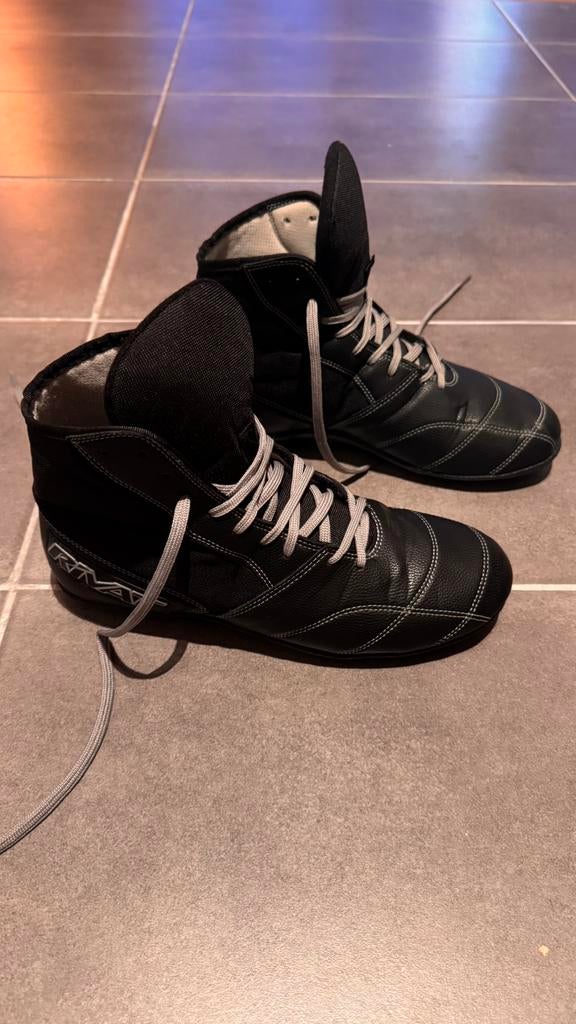 Chaussures RIVAT Kickboxing 41, Enlèvement, Comme neuf, Chaussures
