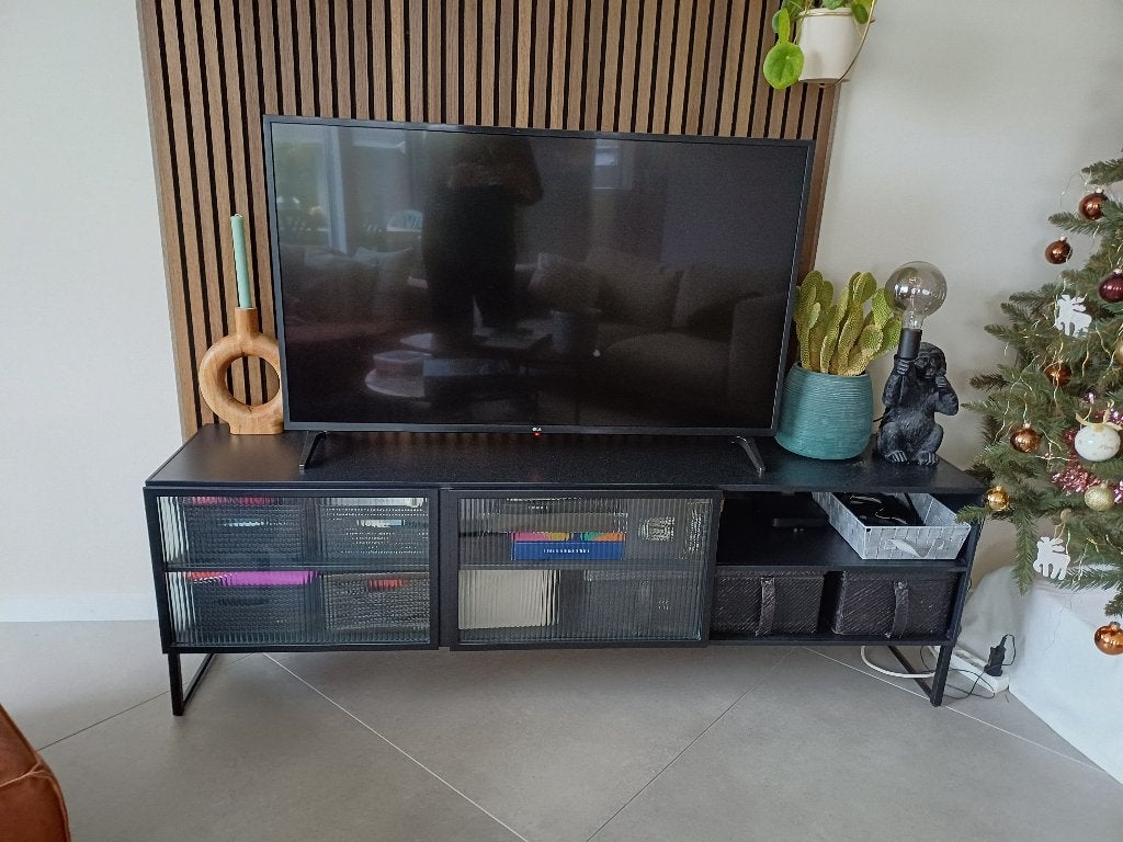 TV-kast - zwart metaal, Ophalen, Gebruikt, 150 tot 200 cm, Minder dan 100 cm
