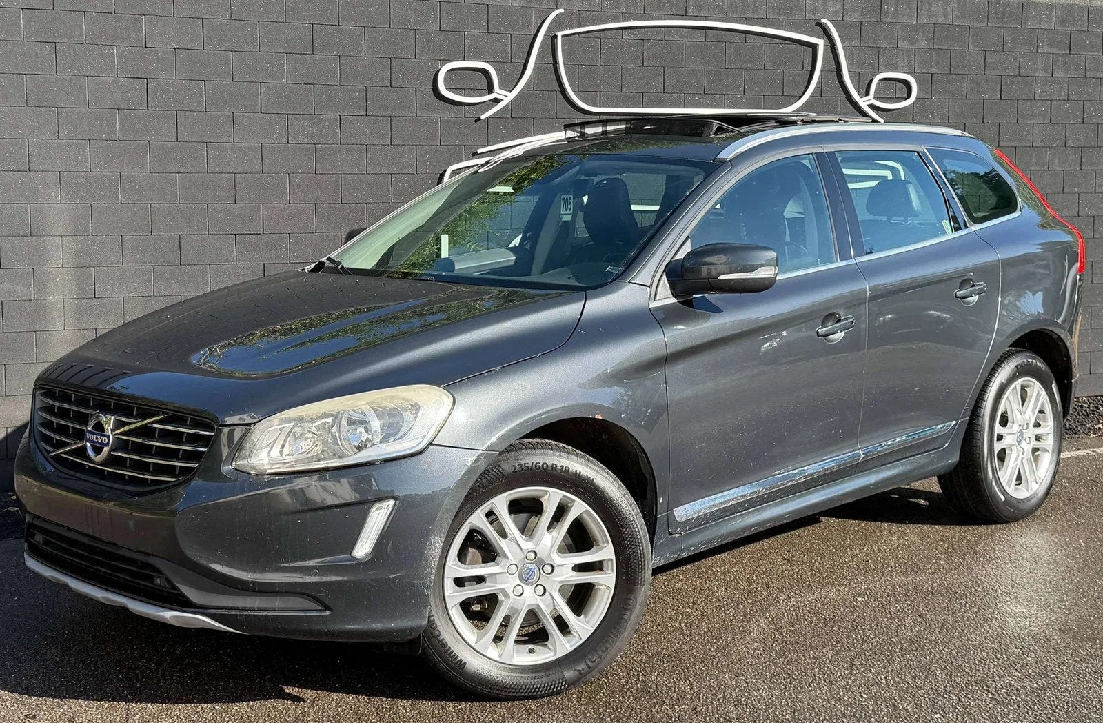 Volvo XC60 2.4D+BOITE AUTO+NAVI+CUIR+CAMERA+TOIT OUVR+EURO 6, Autos, Cuir, Argent ou Gris, Achat, Entreprise