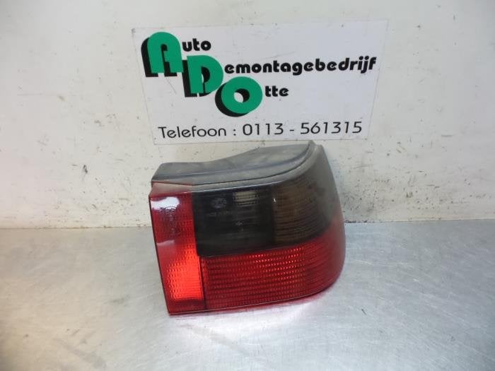 Feu arrière droit d'un Seat Ibiza (Ibiza 93-), -, 3 mois de garantie, Utilisé, -