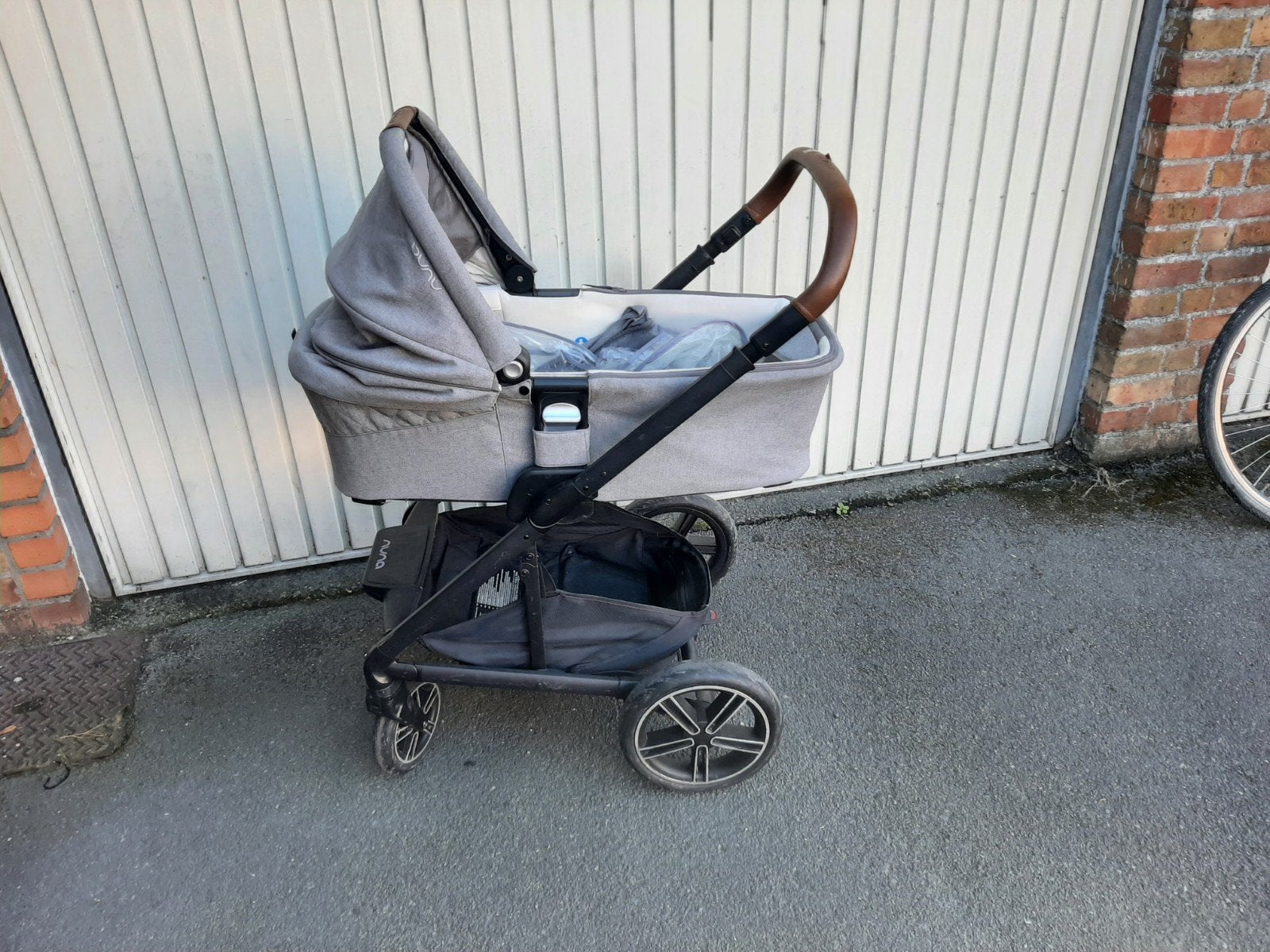 kinderbuggy, Ophalen, Gebruikt, Combiwagen, Luchtbanden