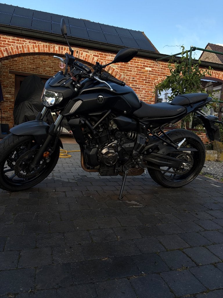 Yamaha MT-07 pure black, Permis Moto A, Occasion, Plus de 35 kW, Particulier