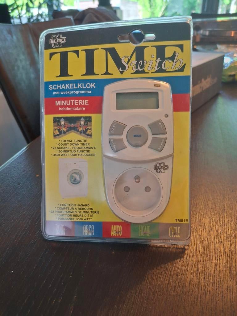 Schakelklok met timer. Nooit gebruikt, Ophalen of Verzenden, Zo goed als nieuw, Compleet systeem