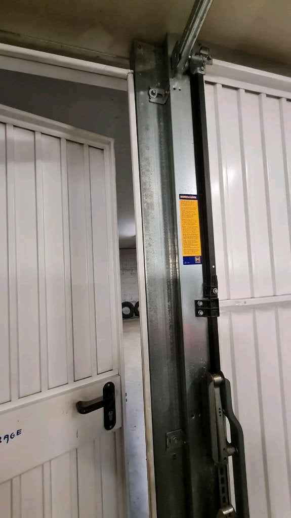 Porte métallique blanc, Enlèvement, Utilisé