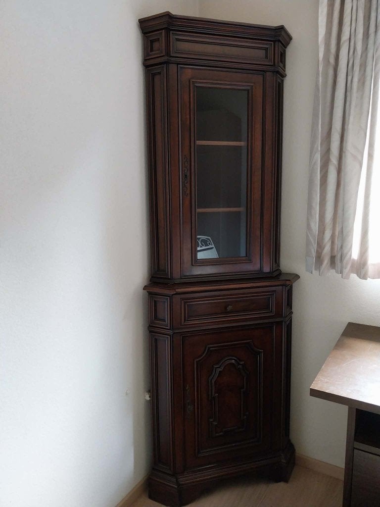 Klassieke massief houten hoekkast / vitrinekast, Huis en Inrichting, Kasten | Vitrinekasten, Ophalen, Gebruikt, Met deur(en), 200 cm of meer