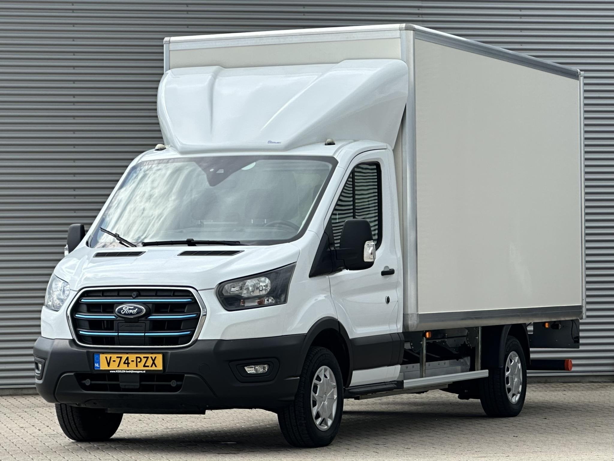 Ford E-Transit 350 Trend NIEUW bakwagen met laadklep, Automaat, Gebruikt, 135 kW, Wit