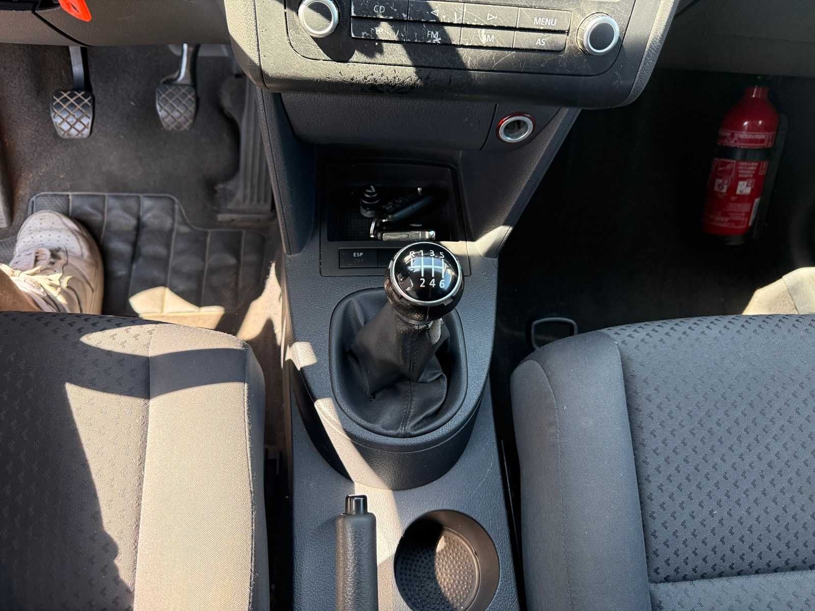VOLKSWAGEN - 2005 - TOURAN - 7 PLAATS - Personenauto, Gebruikt, Bedrijf, Overige carrosserie, Euro 4