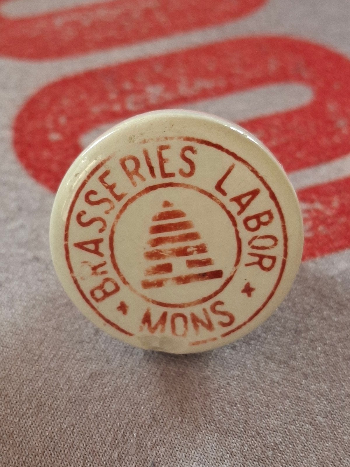 Baptême. Brasserie LABOR Mons 1962, Collections, Marques & Objets publicitaires, Enlèvement ou Envoi, Utilisé, Emballage