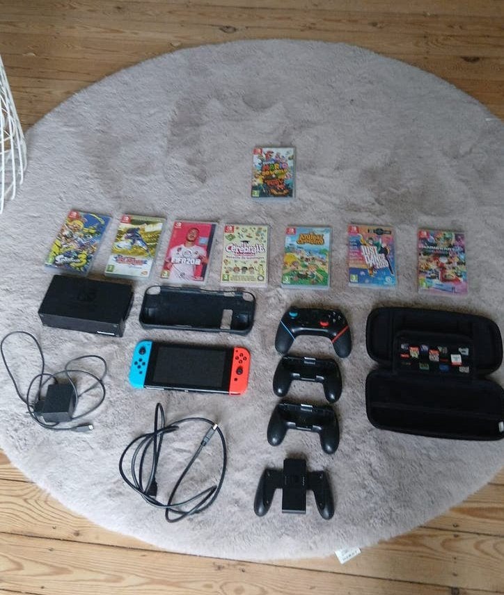 Nintendo switch, Comme neuf, Avec 3 manettes ou plus, Enlèvement, Switch Original