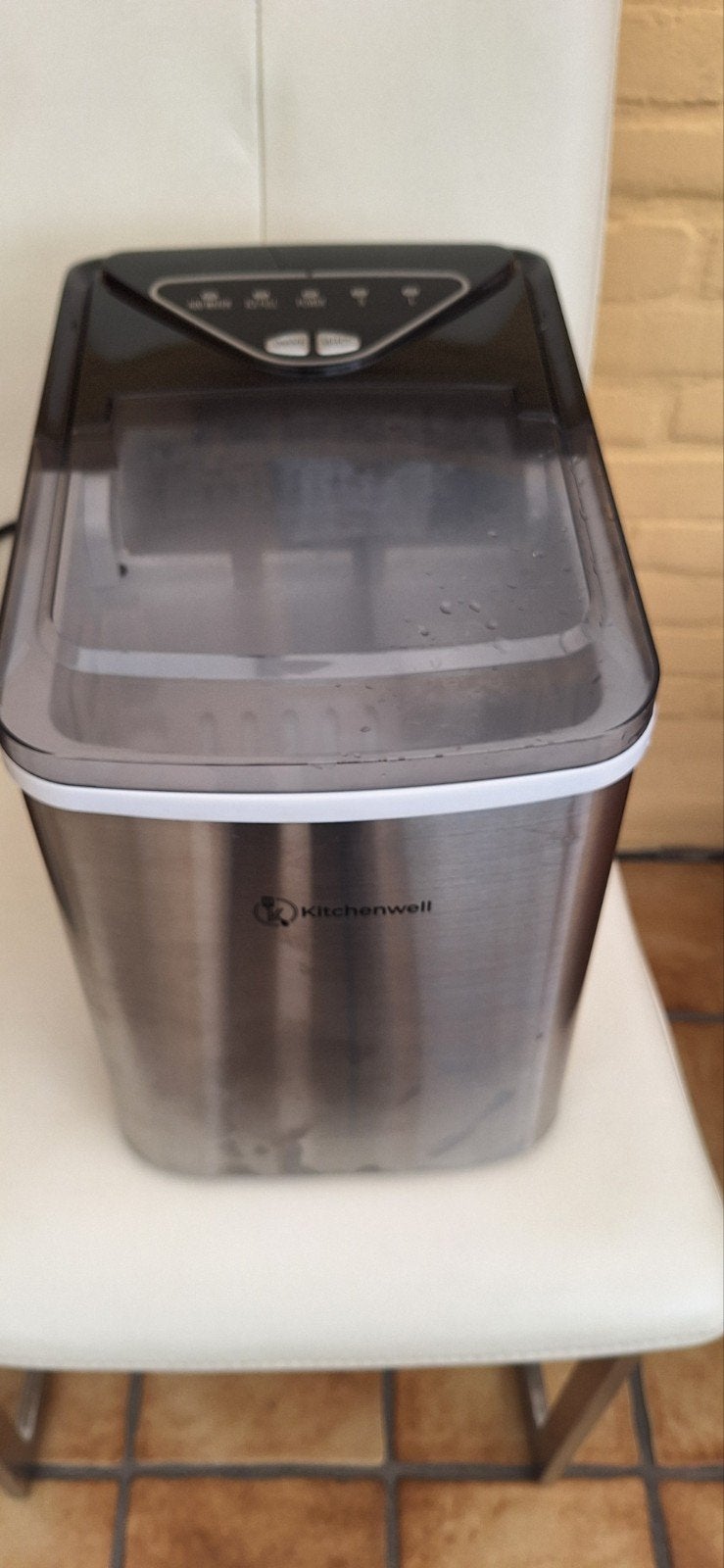 Kitchenwell ijsbblokjesmachine 2l, Elektronische apparatuur, Ophalen of Verzenden, Zo goed als nieuw, Zelfvriezend