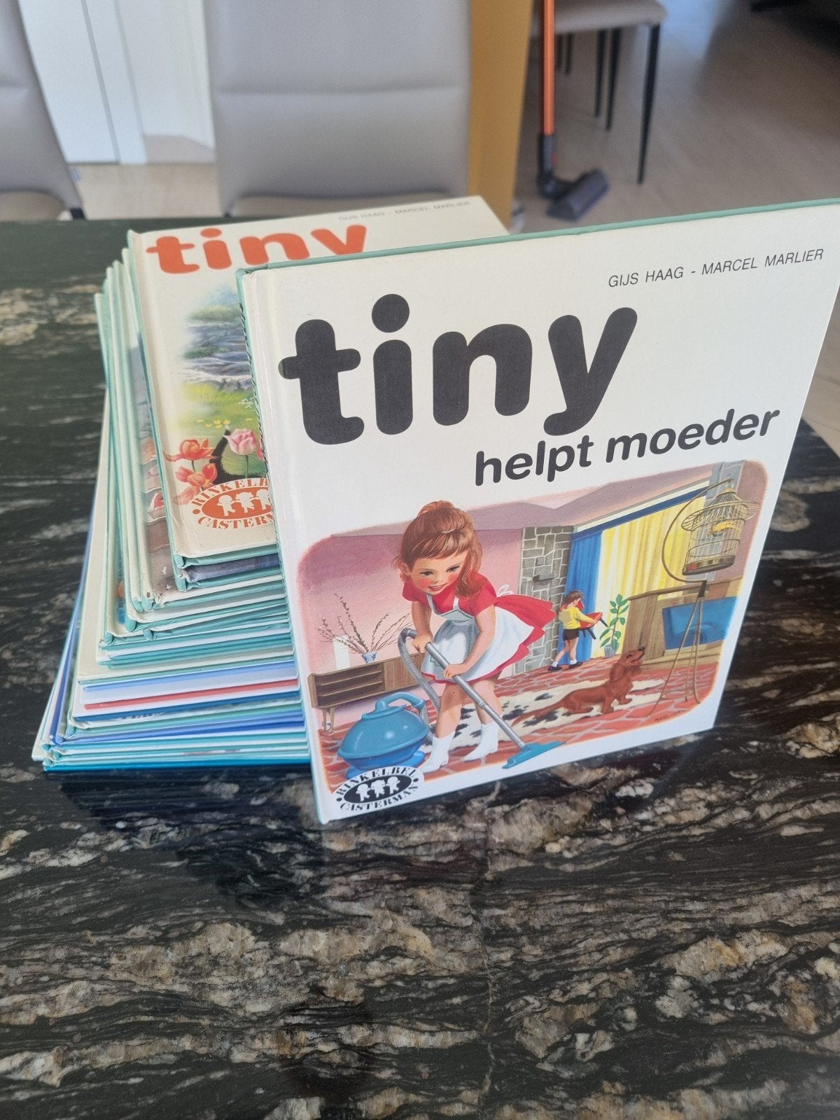 Tina boeken, Ophalen