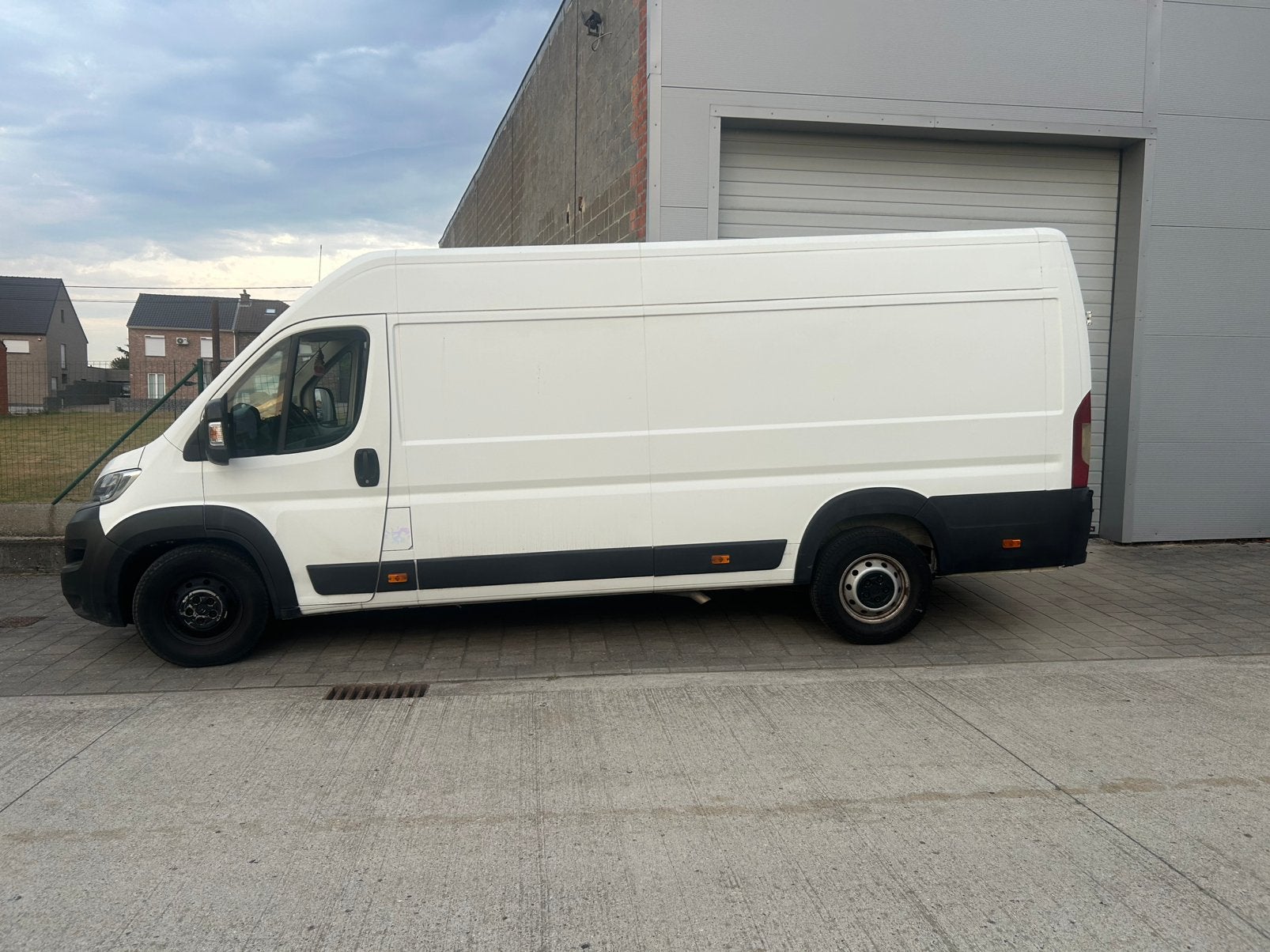 Citroën Jumper L4 H 2.2.2 HDI. Avec 115000 km., Autos, Euro 6, 3 places, Boîte manuelle, Noir