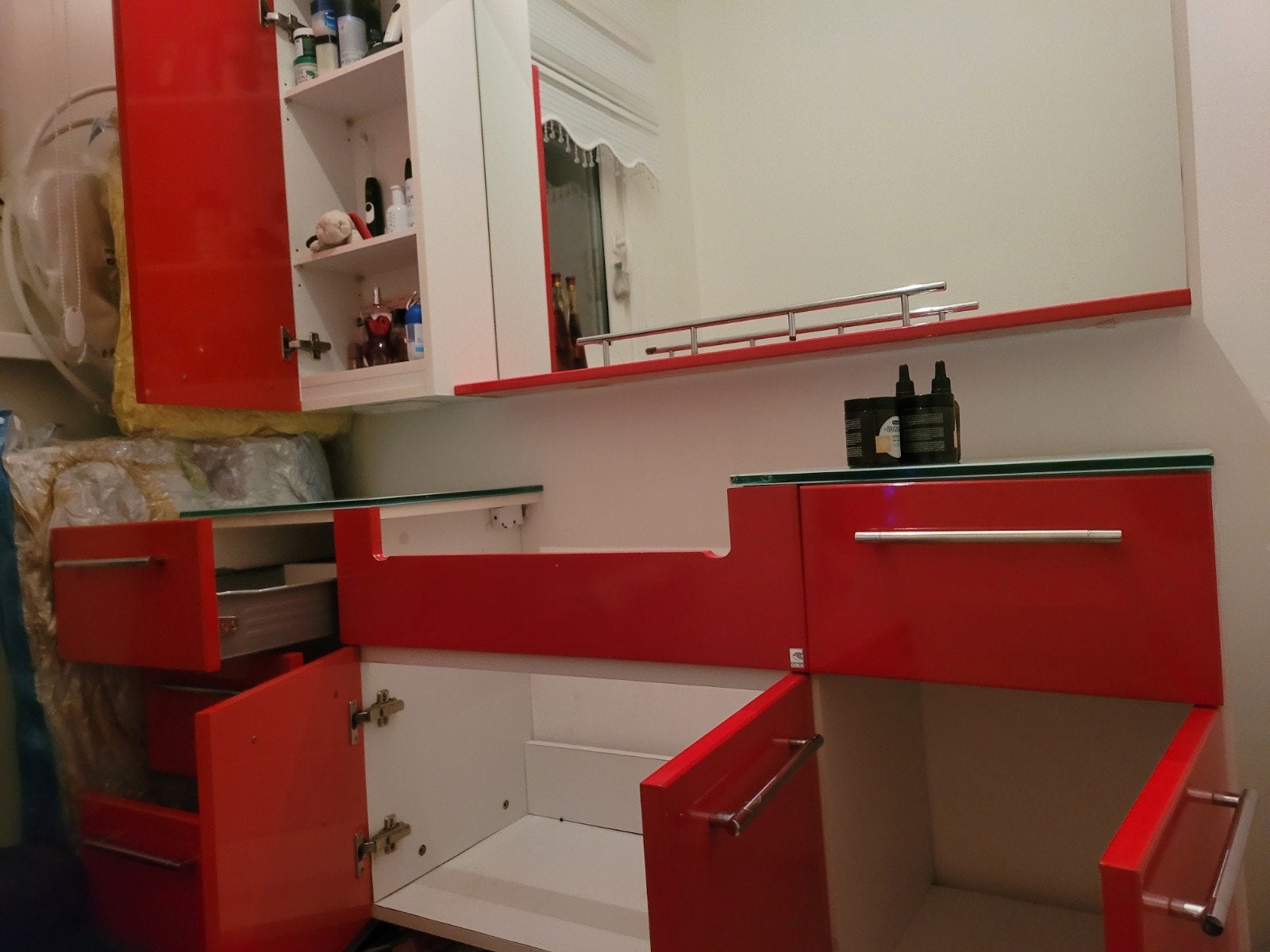 mooie douche meubel, Huis en Inrichting, Ophalen of Verzenden, Rood