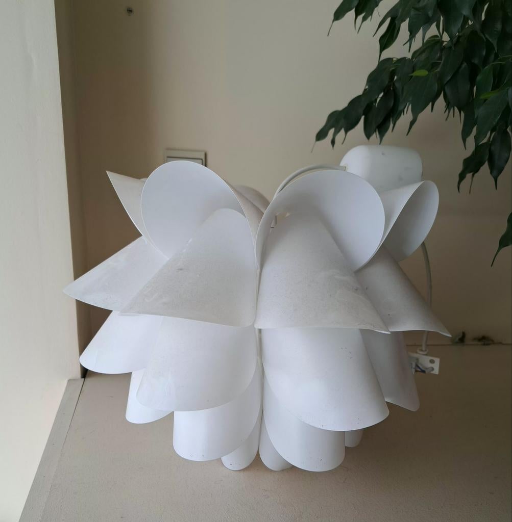Leuke witte hanglamp, Enlèvement