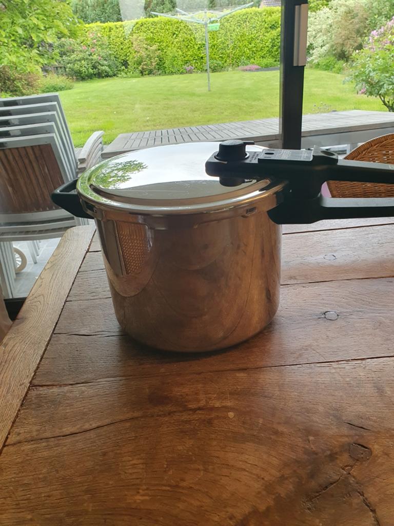 Seb Sensor snelkookpan van 8 liter, Ophalen