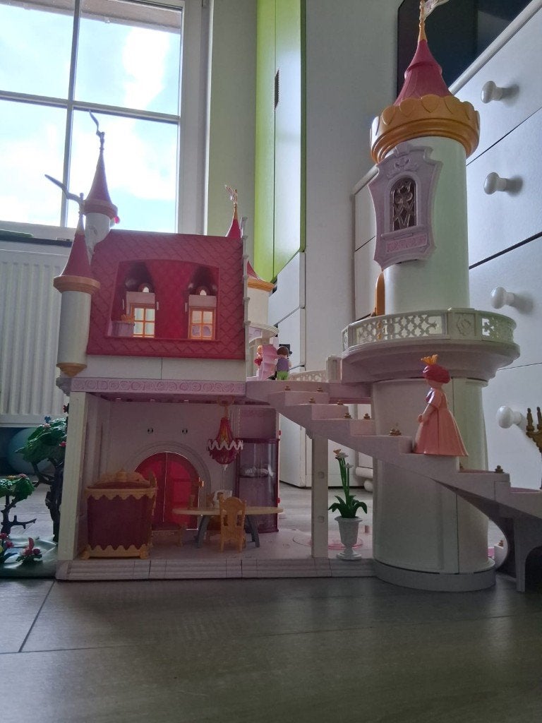 6848/5142 prinsessenkasteel met prinsessentoren 6852, Kinderen en Baby's, Ophalen, Complete set, Zo goed als nieuw, Kasteel/Fort