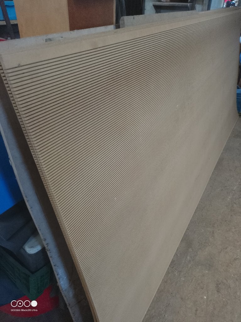 Panneaux mdf rainuré pour faire des courbes, Bricolage & Construction, Enlèvement, Comme neuf, Bois, Moins de 20 mm