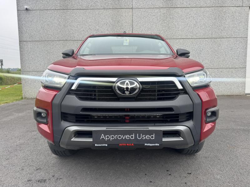 Toyota Hilux Double Cab 2.8 204hp 6AT Invincible, Autos, Rouge, Achat, Euro 6, Noir