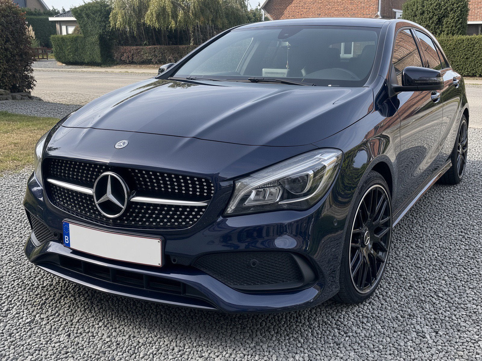 Mercedes CLA 180 pack AMG   74 000 km 2018, 90 kW, Entreprise, Boîte manuelle, Noir