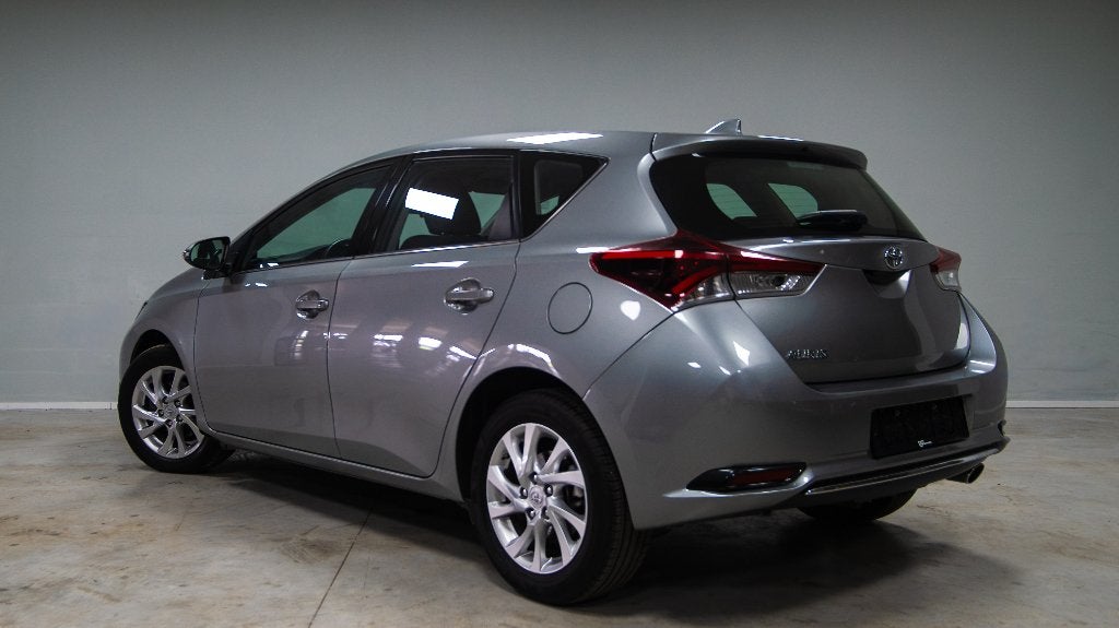 Toyota Auris 1.2 Turbo Comfort, Autos, Toyota, Argent ou Gris, Achat, https://public.car-pass.be/vhr/b9acf533-2b04-4db3-b954-e9b7041847cd