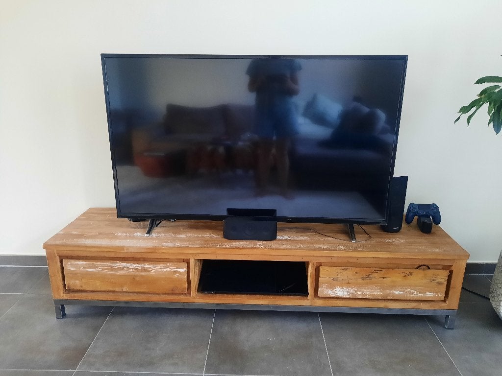 Massief houten tv meubel, Ophalen, 150 tot 200 cm, Teakhout, Zo goed als nieuw