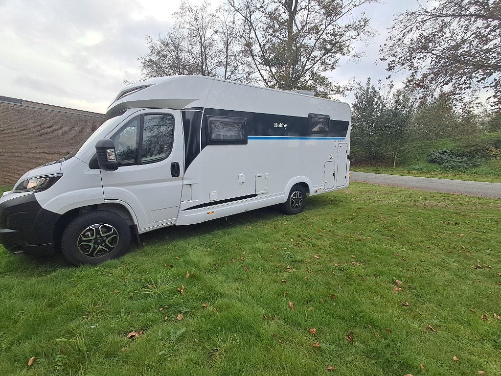 Hobby Ontour C 700 GQ Automaat – 2025 – 8.318 km, Automaat, Hobby, 6 tot 7 meter, Bedrijf