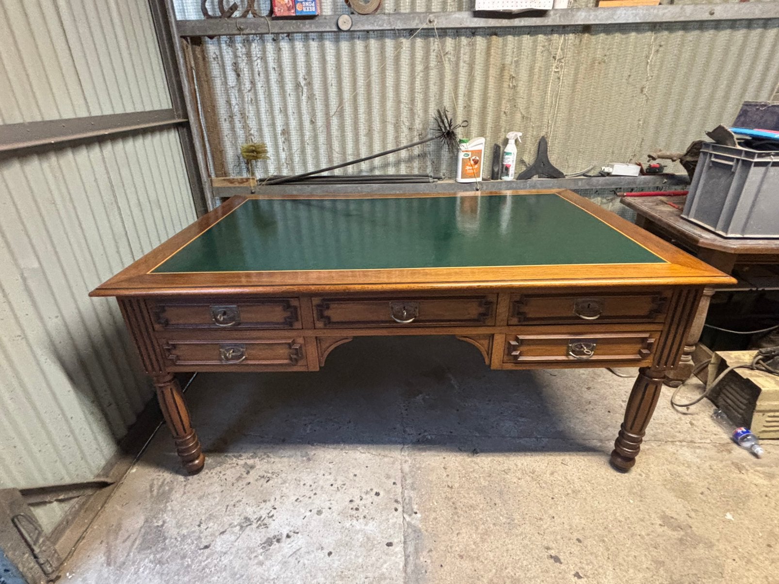 Bureau de notaire, Enlèvement